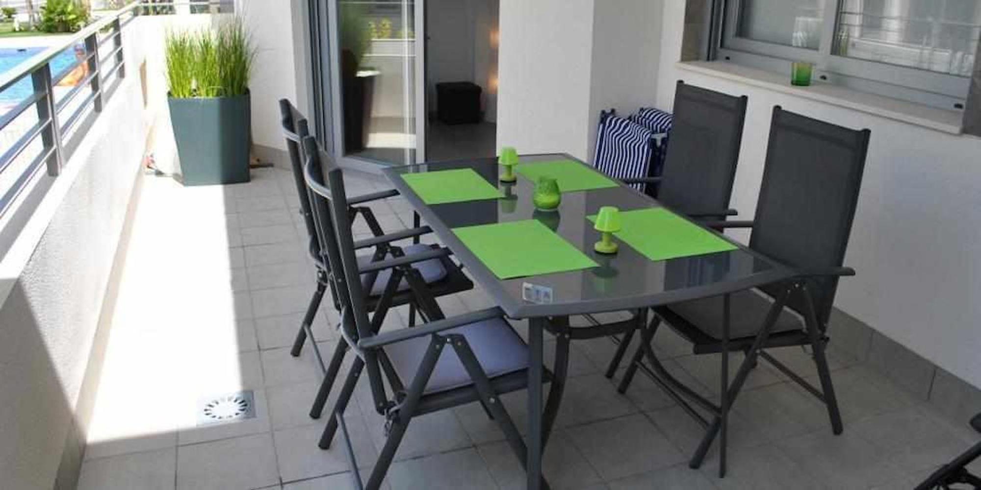 Apto Bajo La Veleta Torrevieja Exteriör bild